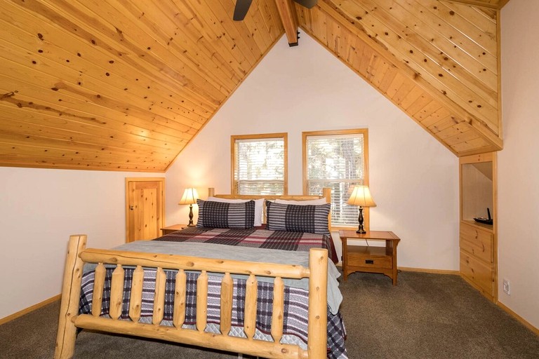 Cabins (United States of America, Big Bear Lake,California)