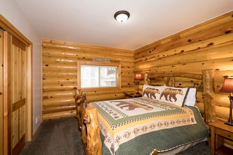 Cabins (United States of America, Big Bear Lake,California)