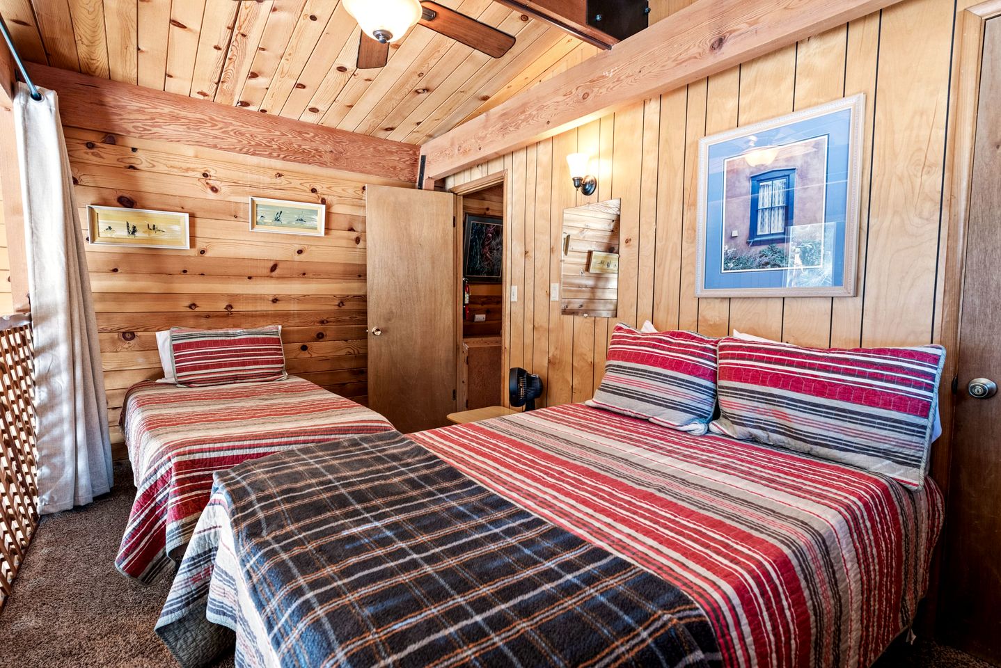 Unique Cabin with BBQ and Picnic Space in Big Bear Lake