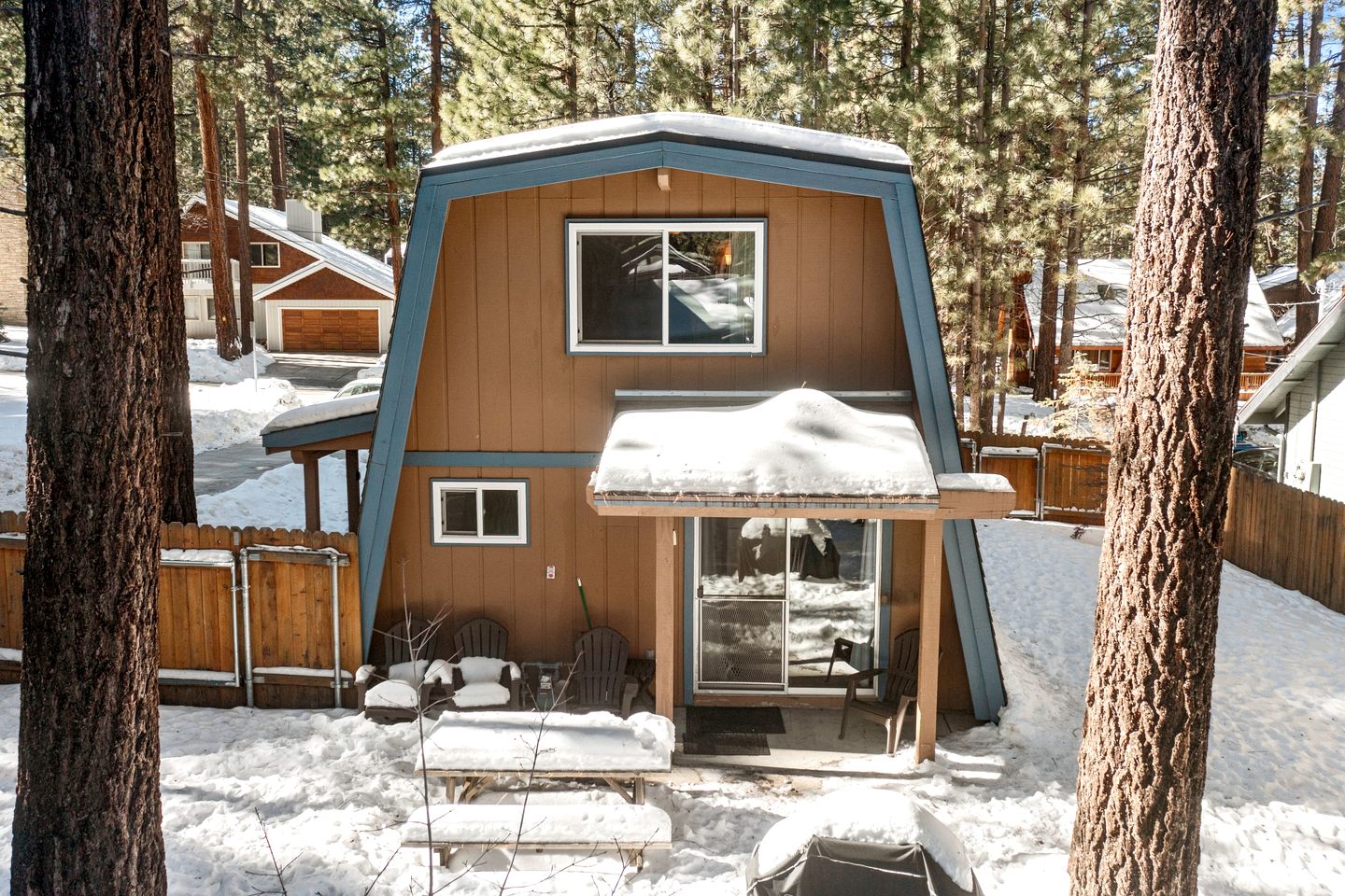 Unique Cabin with BBQ and Picnic Space in Big Bear Lake