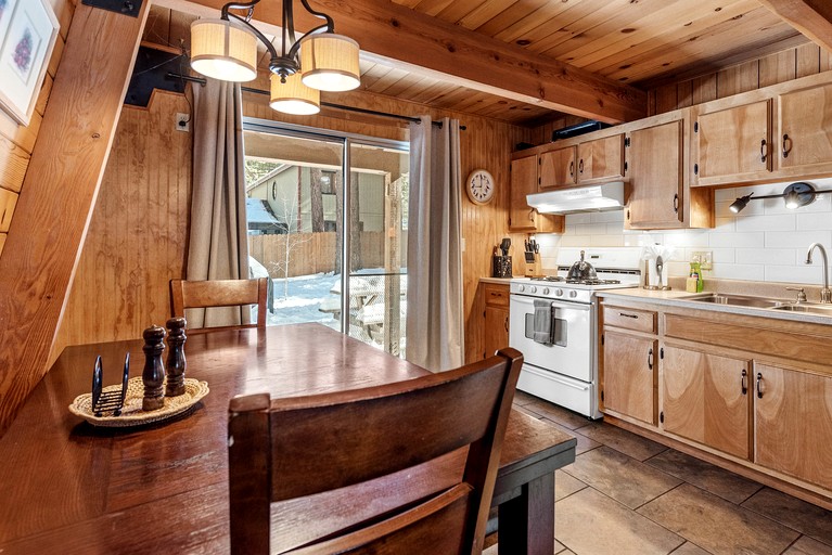Cabins (United States of America, Big Bear Lake, California)