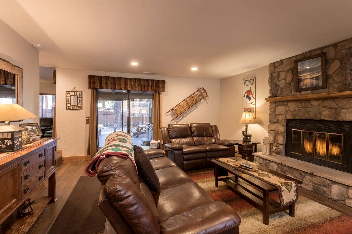Fantastic Cabin with Hot-tub and Barbecue in Big Bear Lake, California