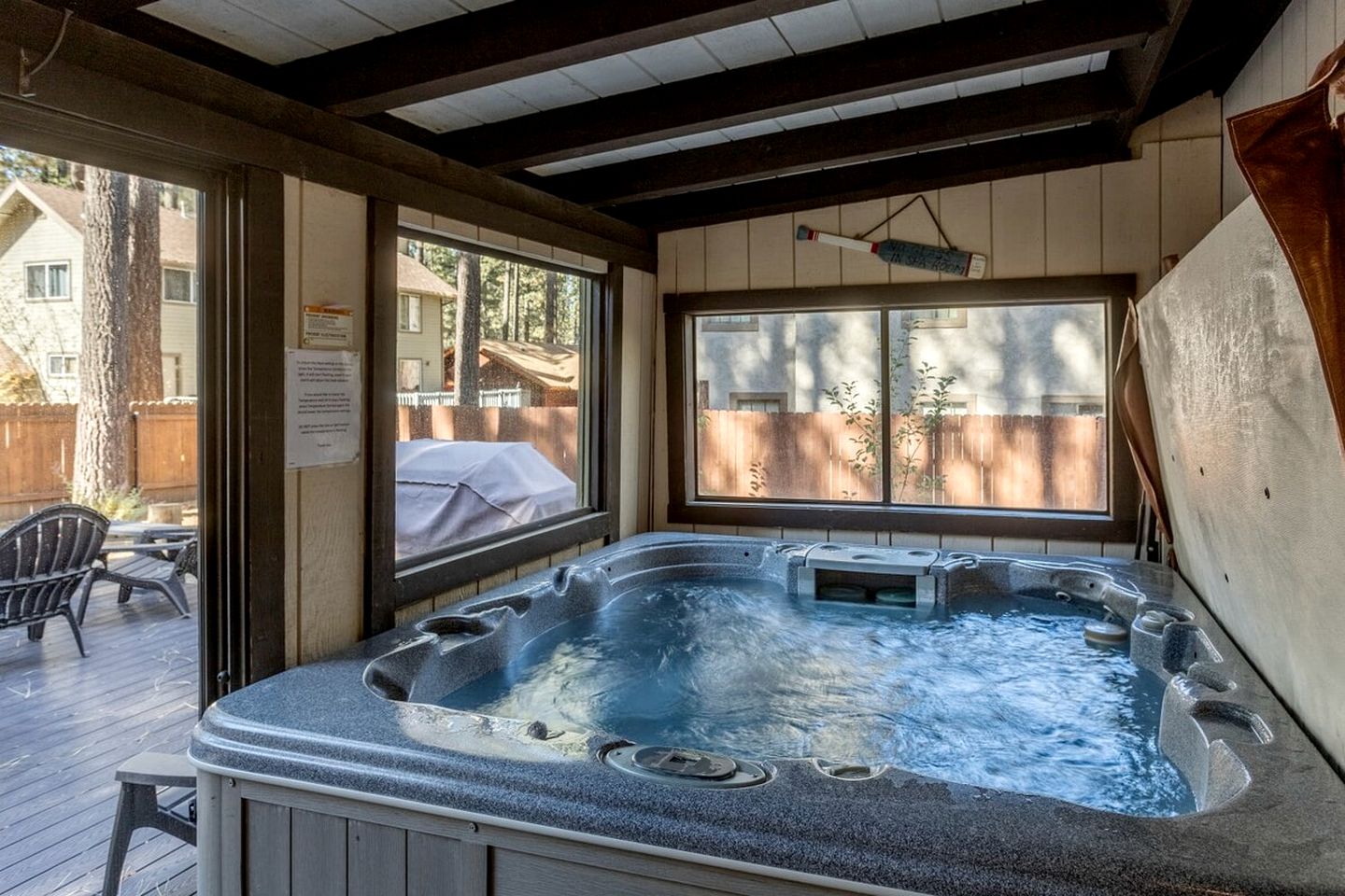 Fantastic Cabin with Hot-tub and Barbecue in Big Bear Lake, California