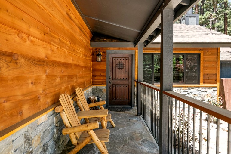 Cabins (United States of America, Big Bear Lake, California)
