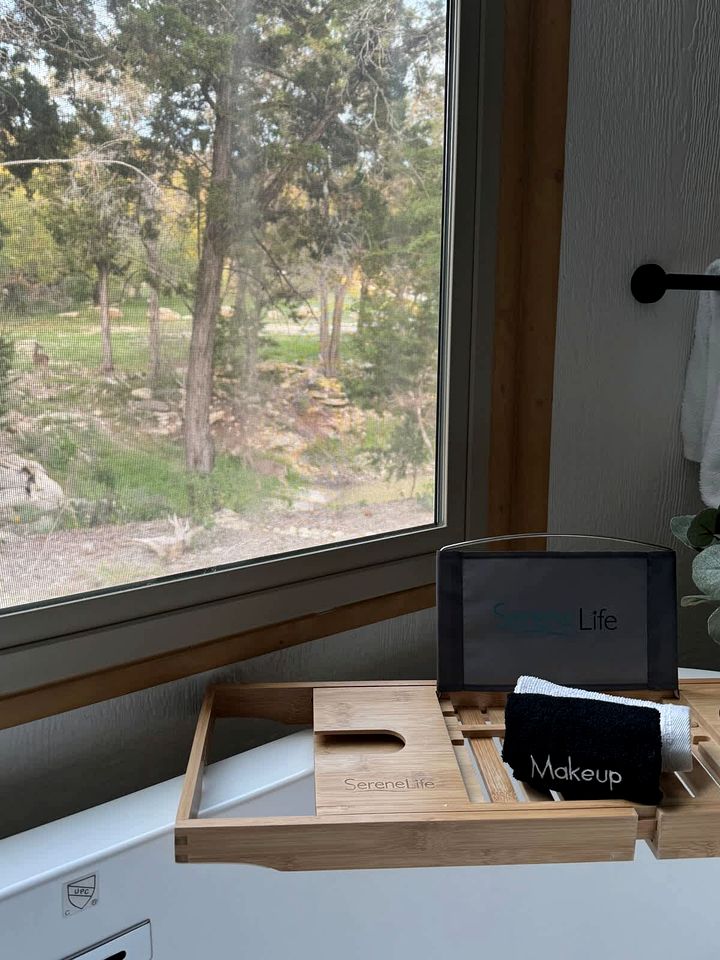 Rustic Western Cabin with Loft & Hot Tub Located Near Canyon Lake, Texas