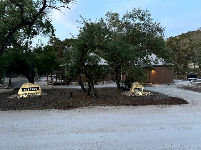 Cabins (United States of America, Canyon Lake, Texas)