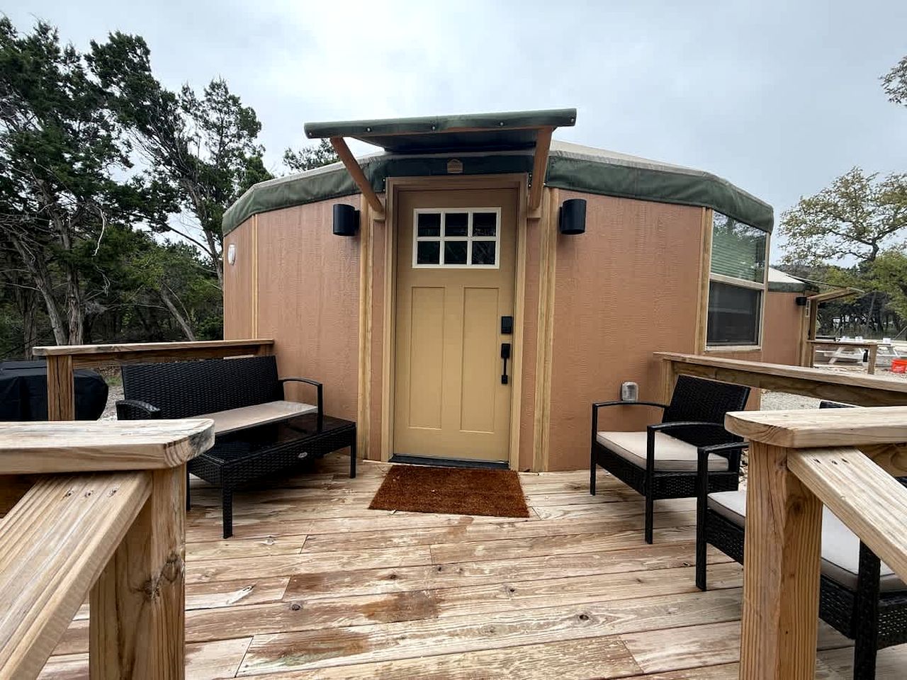 Luxury Yurt-Cabin with Private Hot Tub Near Canyon Lake, Texas