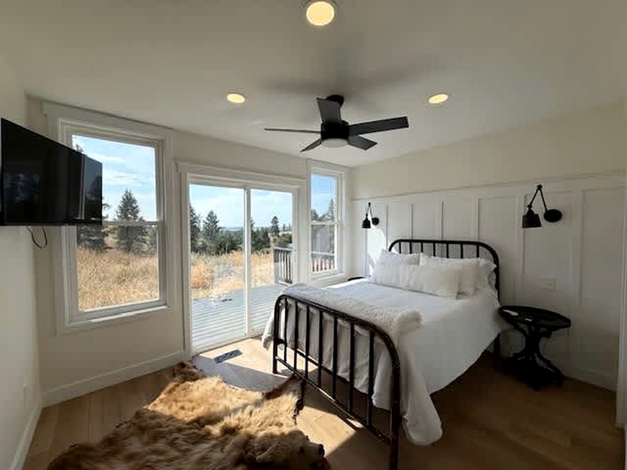 Tranquil Creekside Retreat Home with Scenic Porch Views near Stevens Creek Trails, Spokane, Washington