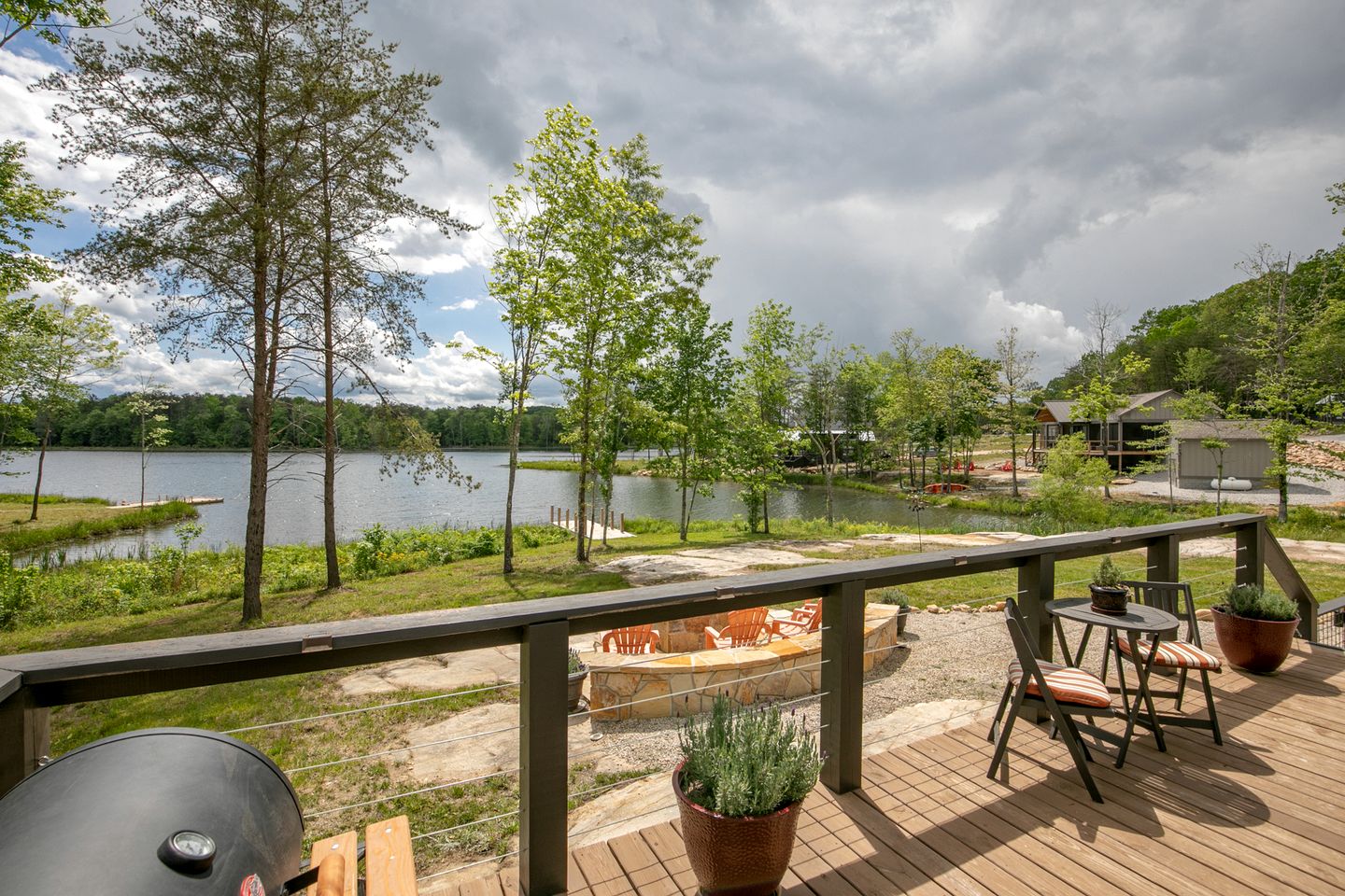 Breathtaking Cottage with Fire Pit in Tracy City, Tennessee