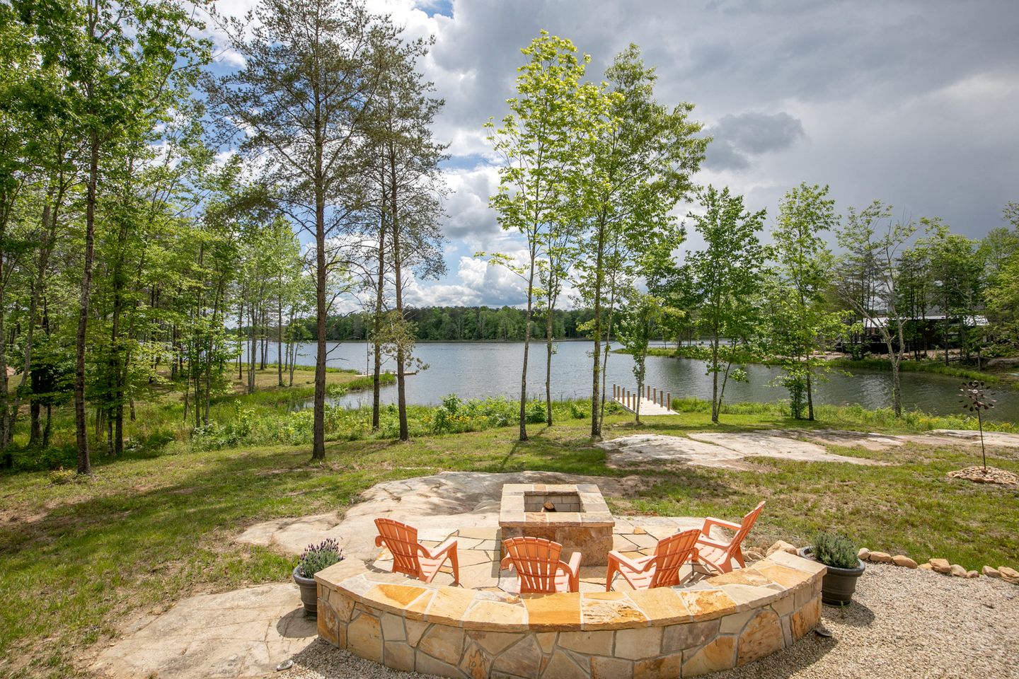 Breathtaking Cottage with Fire Pit in Tracy City, Tennessee