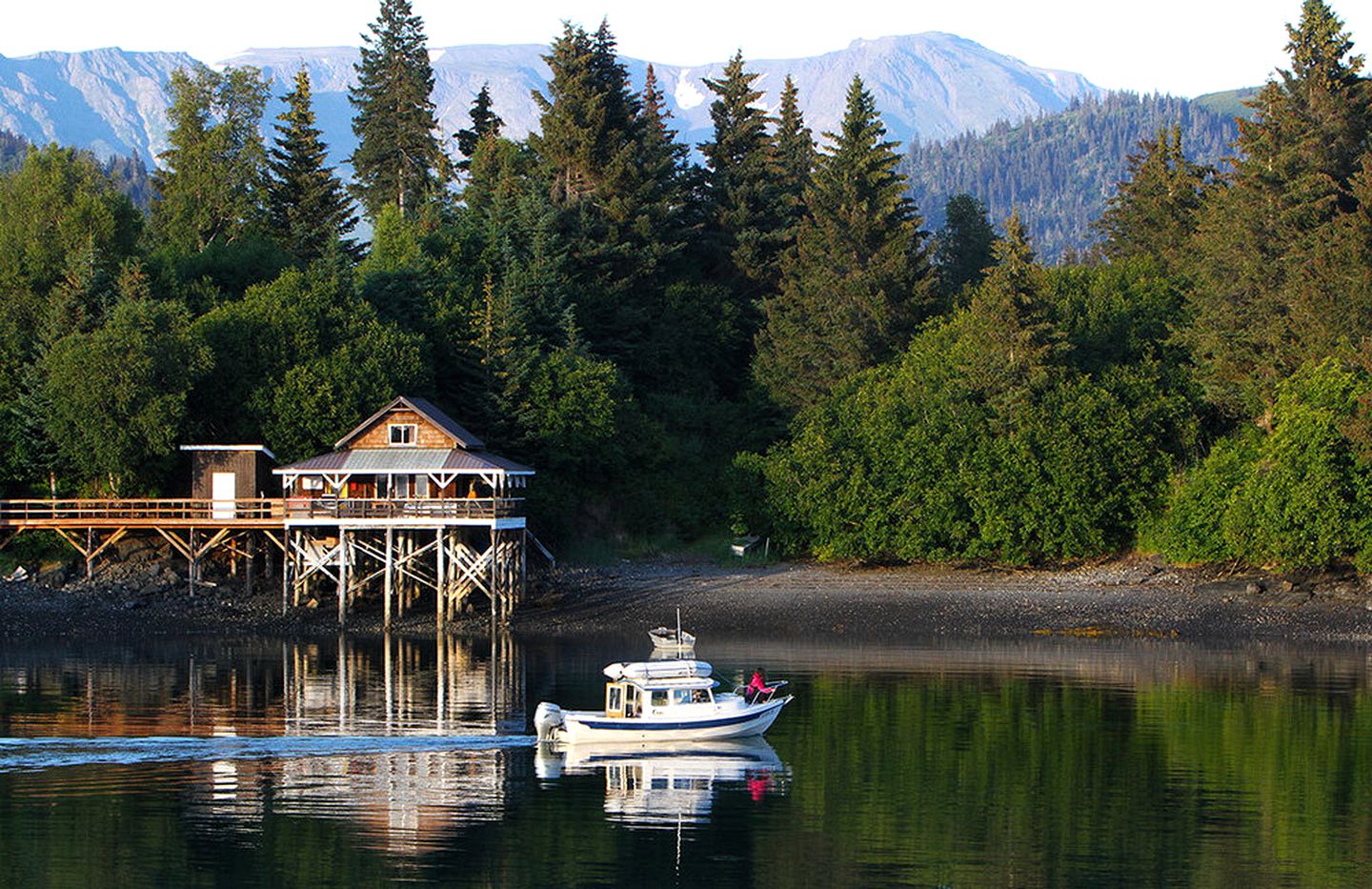 Secluded Cabin Rental with Mountain Views on the Kachemak Bay in Alaska
