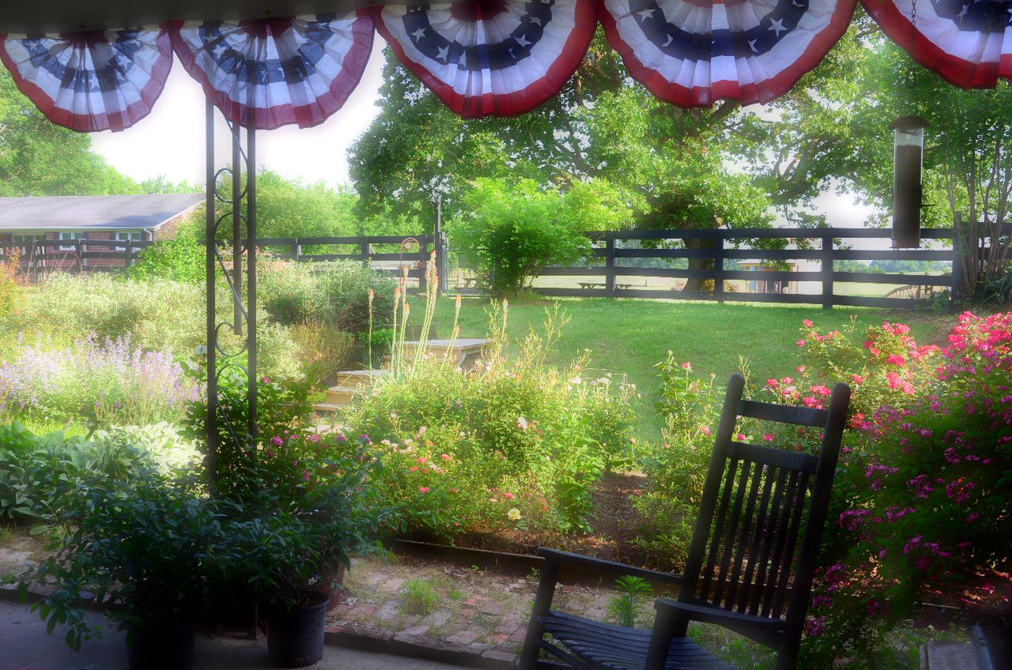 Cottage Rental with a Clawfoot Tub on a Working Farm in West Tennessee