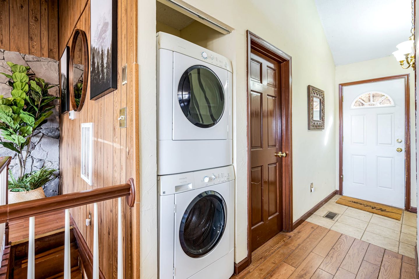 Stone Cabin with Amazing Views, Hot Tub, Fire Pit and Game Room Perfect for Your Gerrardstown, WV Getaway