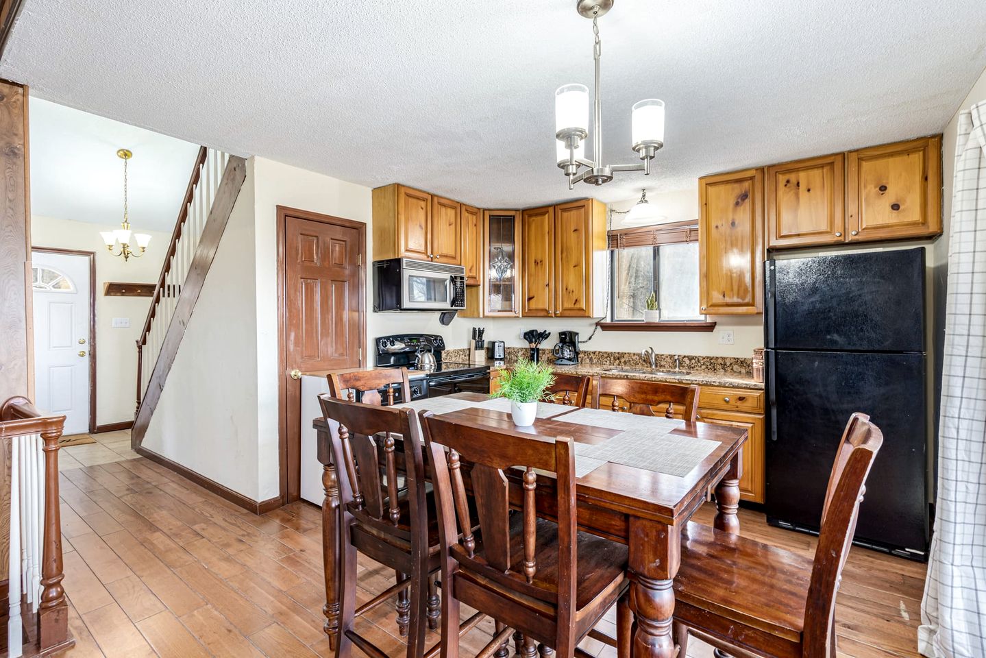 Stone Cabin with Amazing Views, Hot Tub, Fire Pit and Game Room Perfect for Your Gerrardstown, WV Getaway