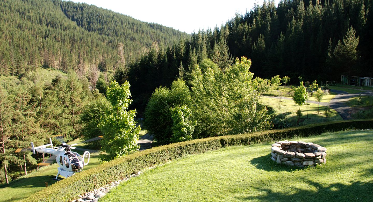 Incredible Deluxe Nature Lodge with Beautiful Views near Nelson, New Zeaand