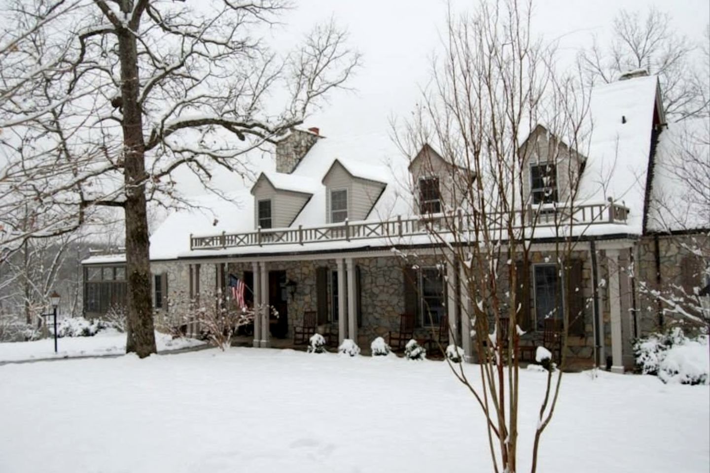 Cabin Getaway in Willow Springs, Missouri