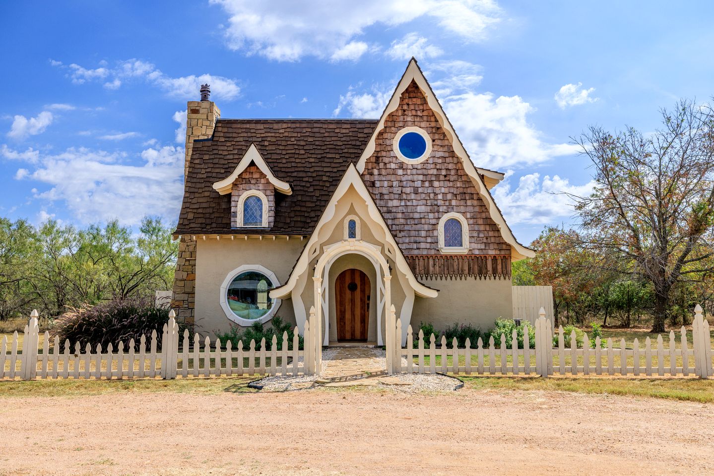 Enchanting Fairytale Cottage with Secret Spa Retreat near Fredericksburg, Texas