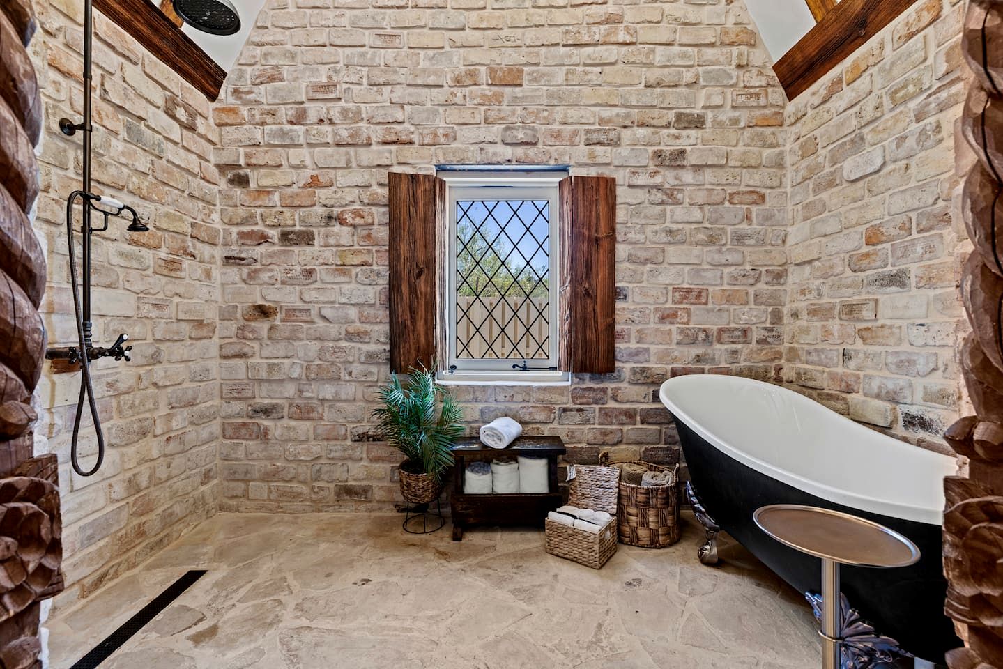 Enchanting Fairytale Cottage with Secret Spa Retreat near Fredericksburg, Texas