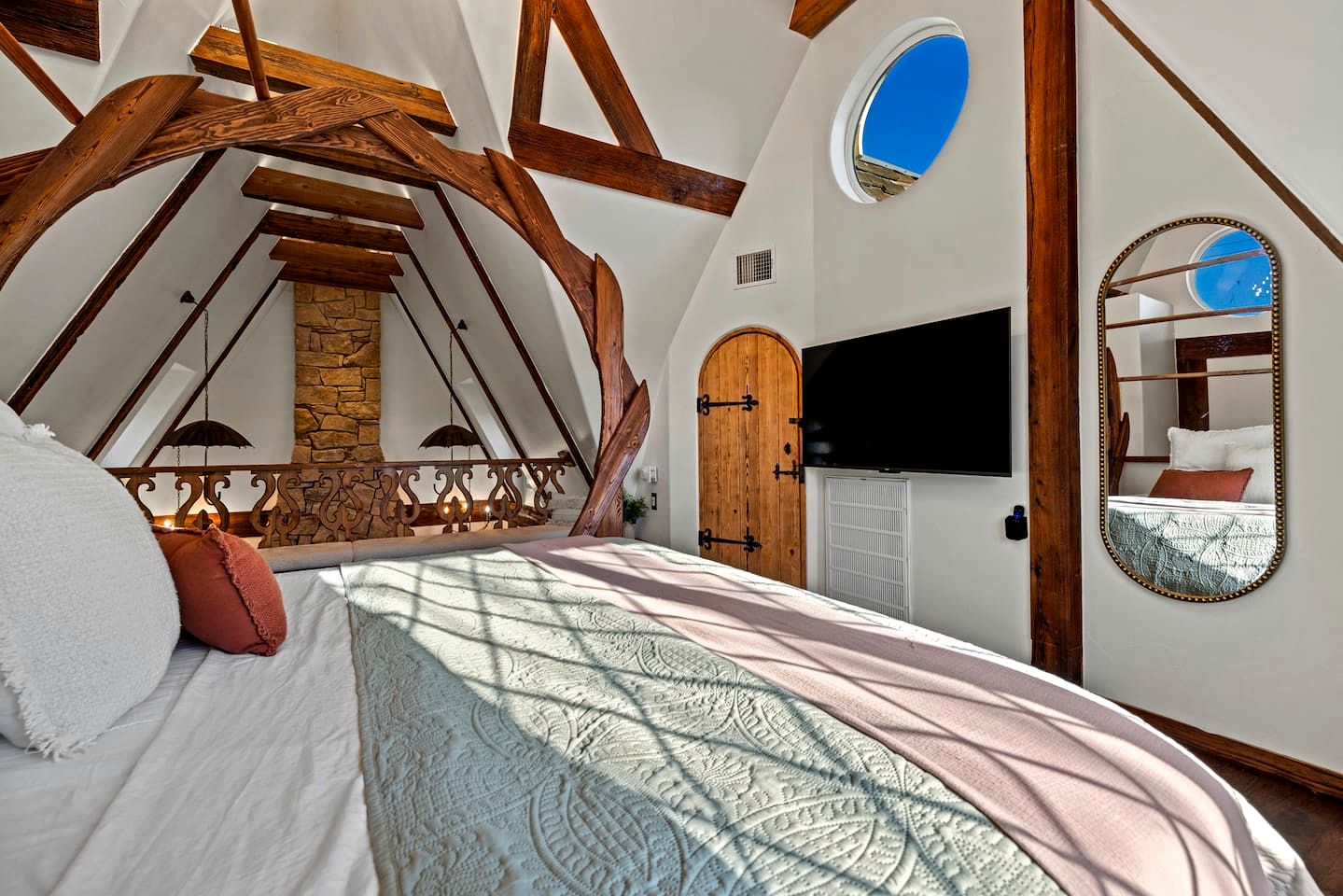 Enchanting Fairytale Cottage with Secret Spa Retreat near Fredericksburg, Texas