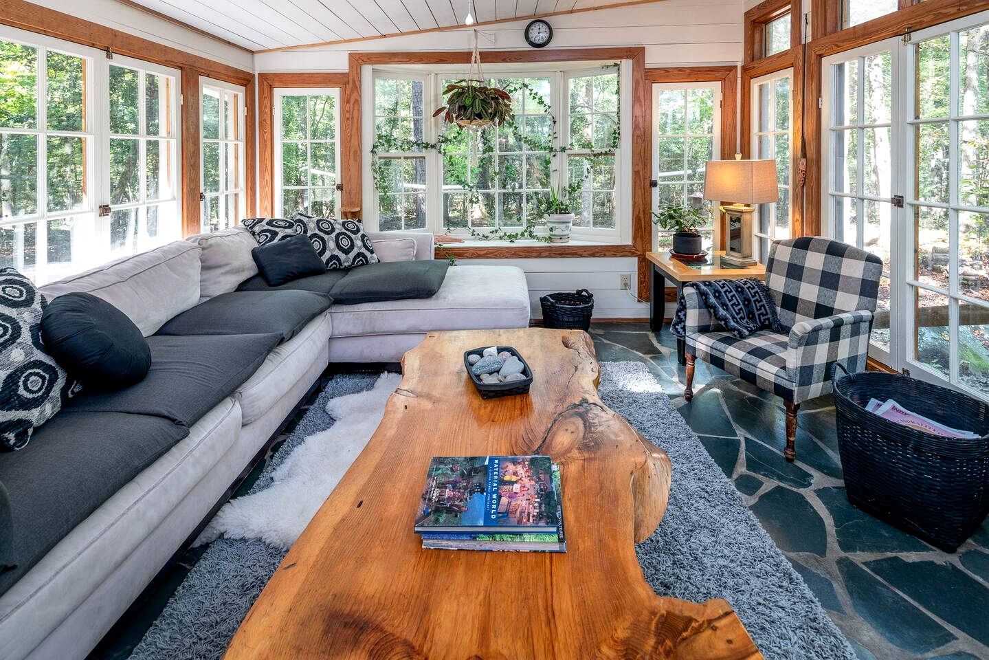 Unique Artistic Cabin Nestled in the Trees for a Peaceful Escape near Chapel Hill, North Carolina