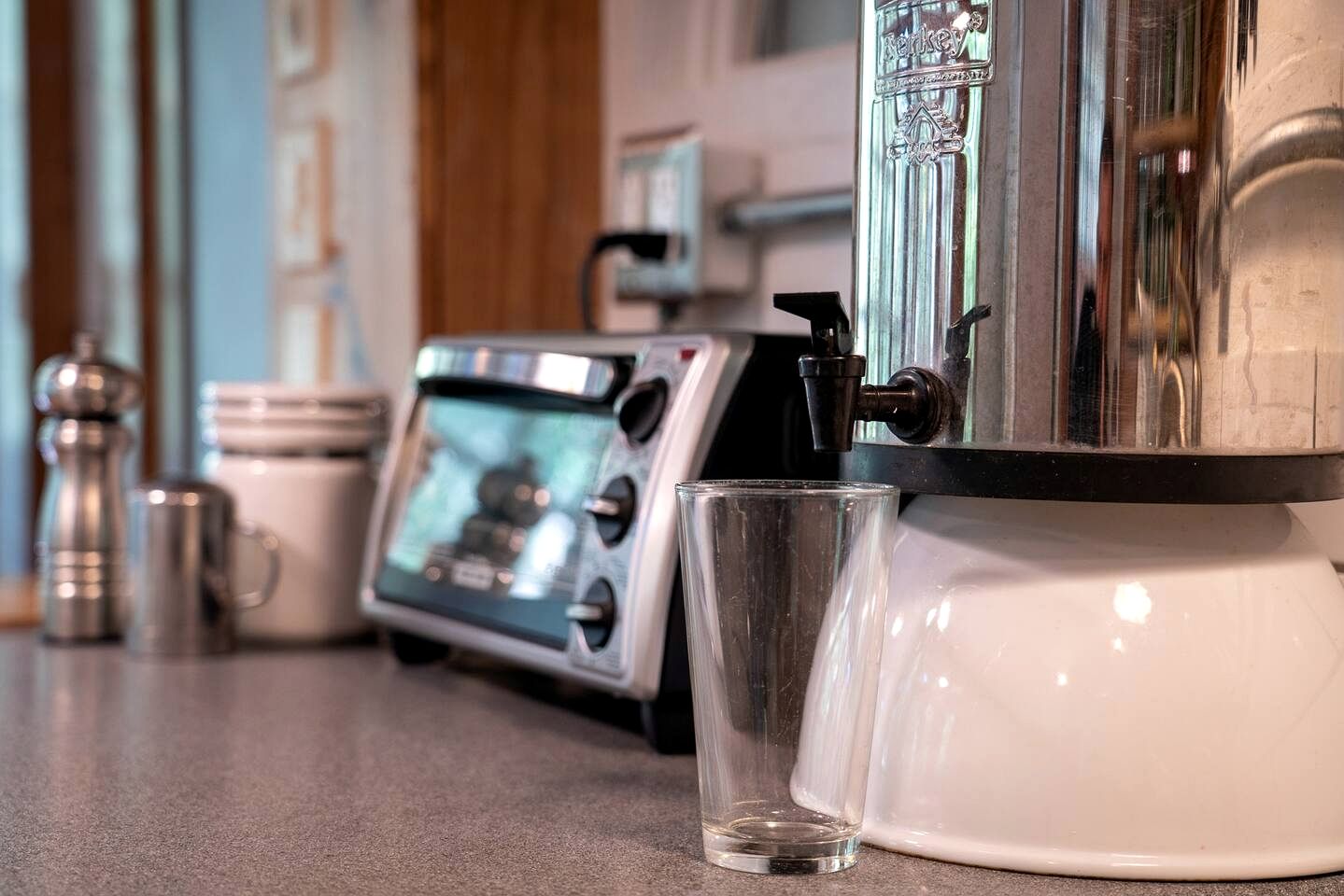 Unique Artistic Cabin Nestled in the Trees for a Peaceful Escape near Chapel Hill, North Carolina