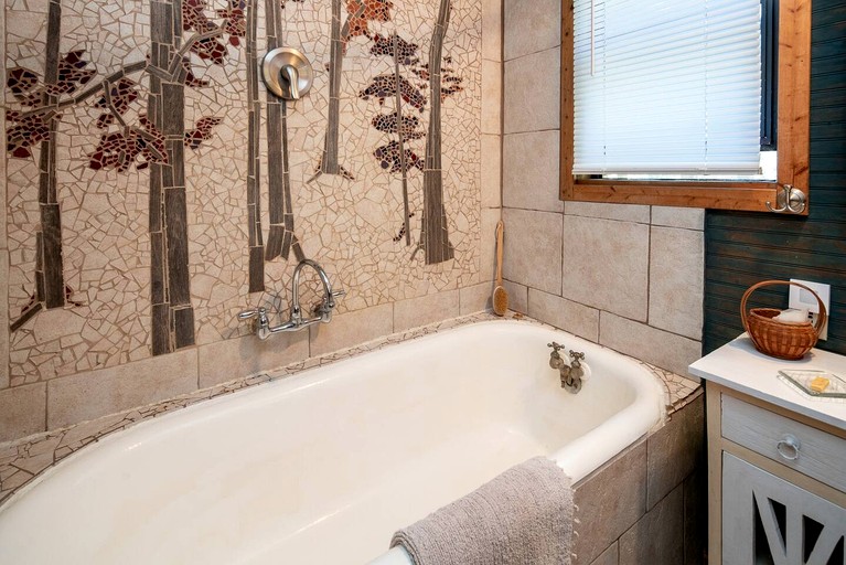 Cabins (United States of America, Chapel Hill, North Carolina)