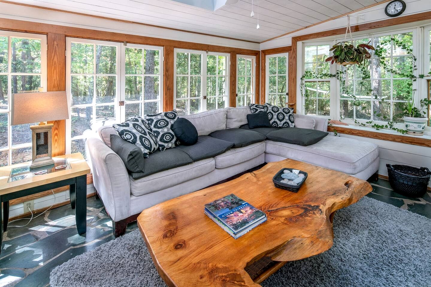 Unique Artistic Cabin Nestled in the Trees for a Peaceful Escape near Chapel Hill, North Carolina