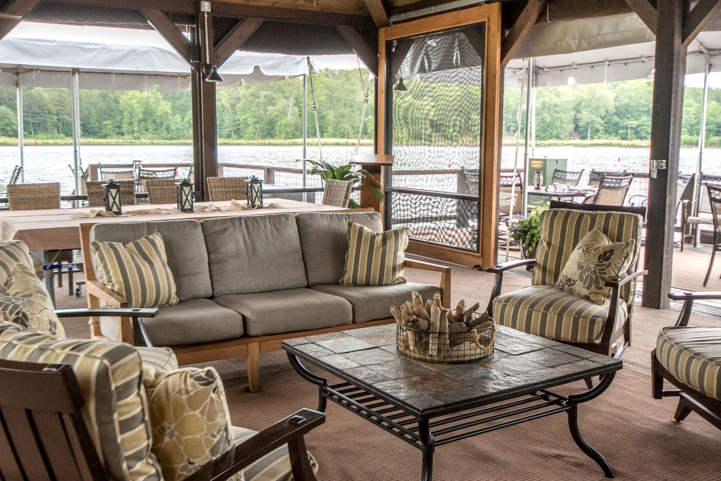 Beautiful Laakeside Cabin near Columbus - Ideal for a Glamping Getaway in Ellaville, Georgia