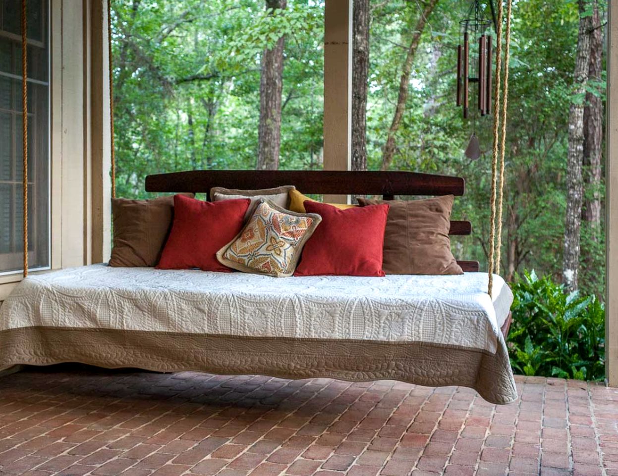 Wonderful Glamping Spot near Columbus, Georgia: Charming 8-Person Cabin in Ellaville