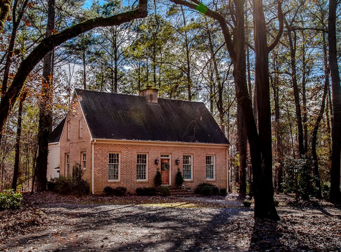 Wonderful Glamping Spot near Columbus, Georgia: Charming 8-Person Cabin in Ellaville
