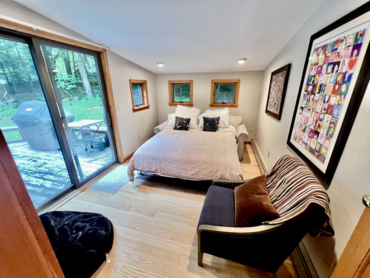 Fantastic Cozy Cabin with Equipped Deck and Jacuzzi in Vermont