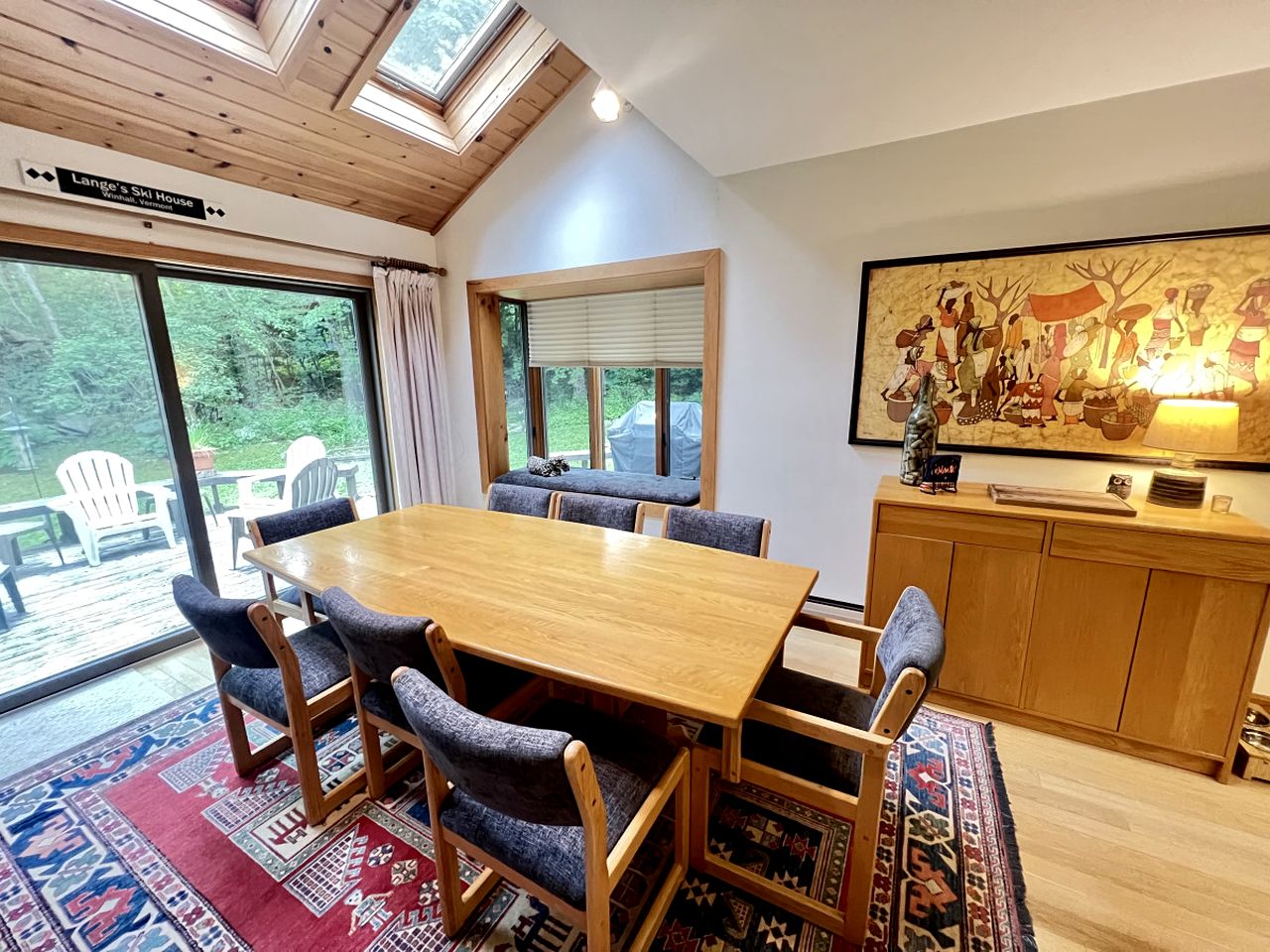 Fantastic Cozy Cabin with Equipped Deck and Jacuzzi in Vermont