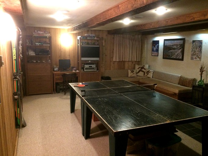 Cabins (Jamaica, Vermont, United States)