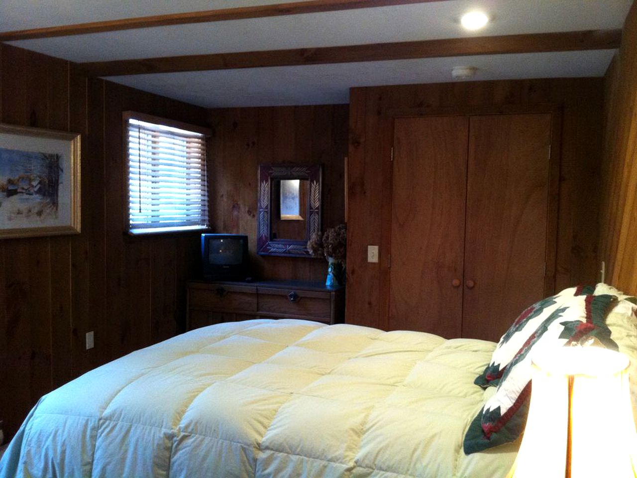 Spacious Mountain Cabin with a Sauna and Ski Trails in Jamaica, Vermont