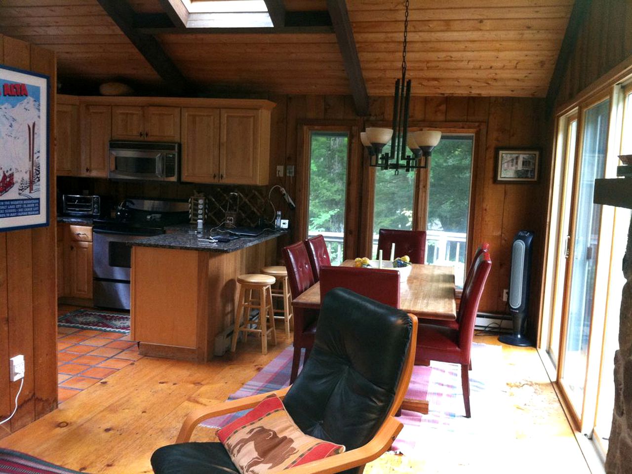 Stratton Mountain Luxury Contemporary Country Home, Cabins, Jamaica