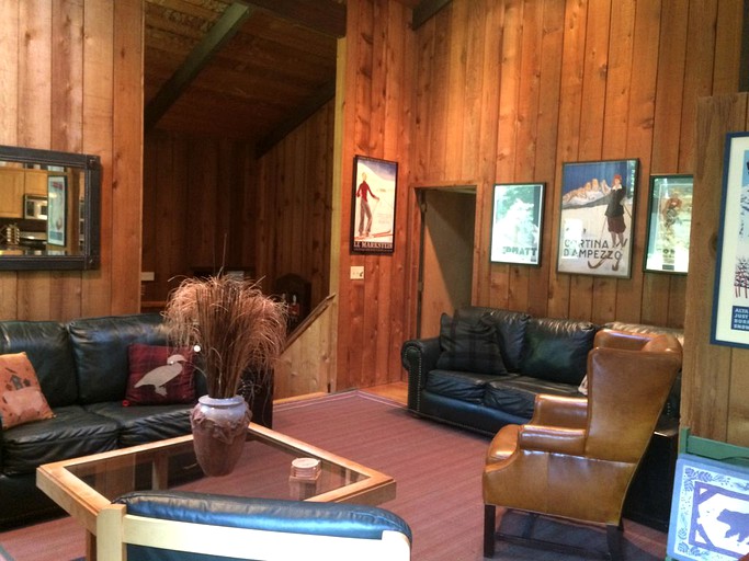 Cabins (Jamaica, Vermont, United States)