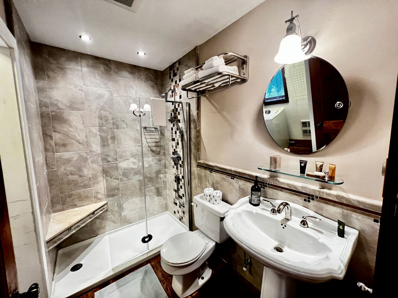 Spectacular Cottage with Swimming Pool and Foosball in Stratton, Vermont