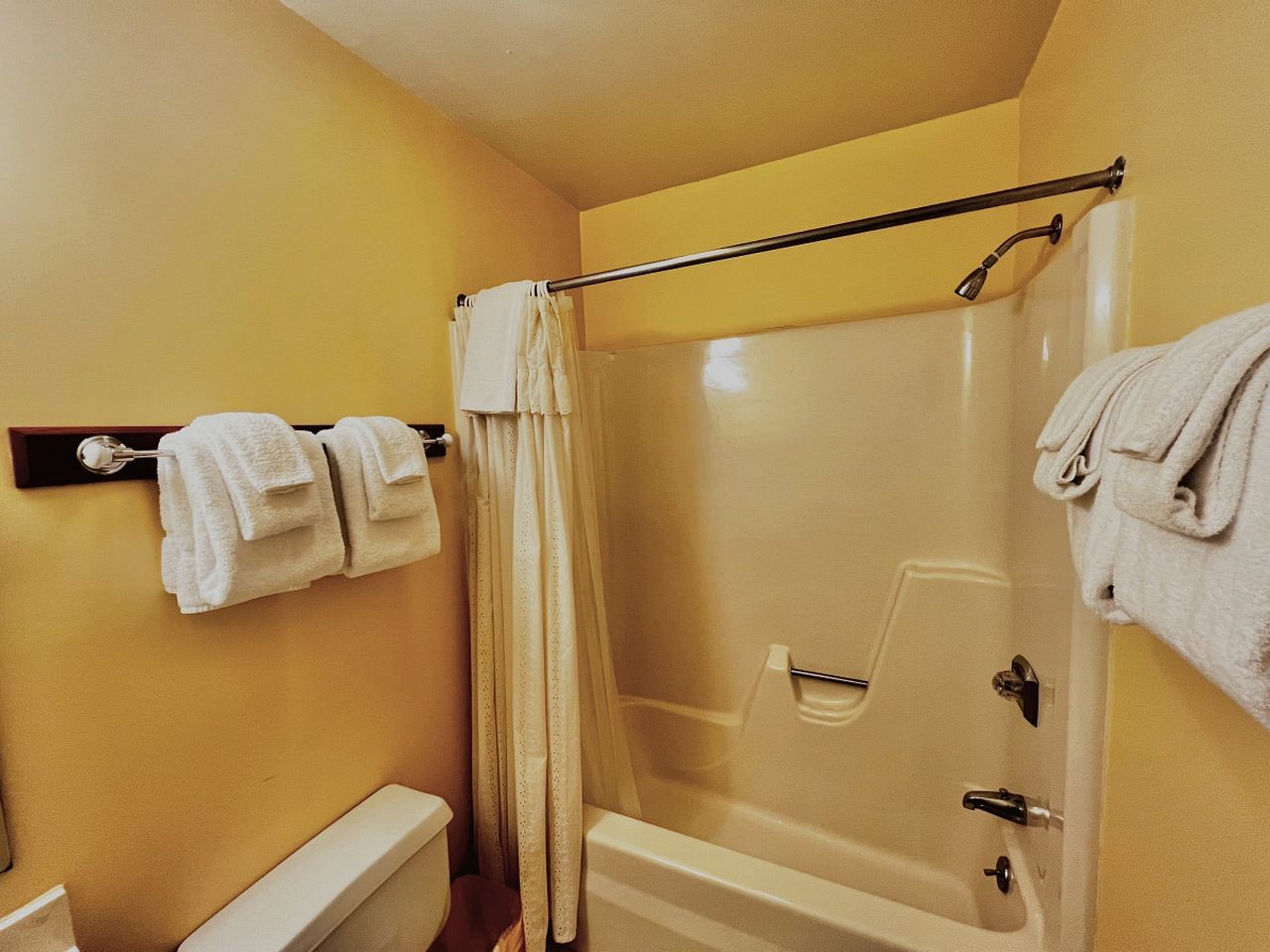 Spectacular Cottage with Swimming Pool and Foosball in Stratton, Vermont