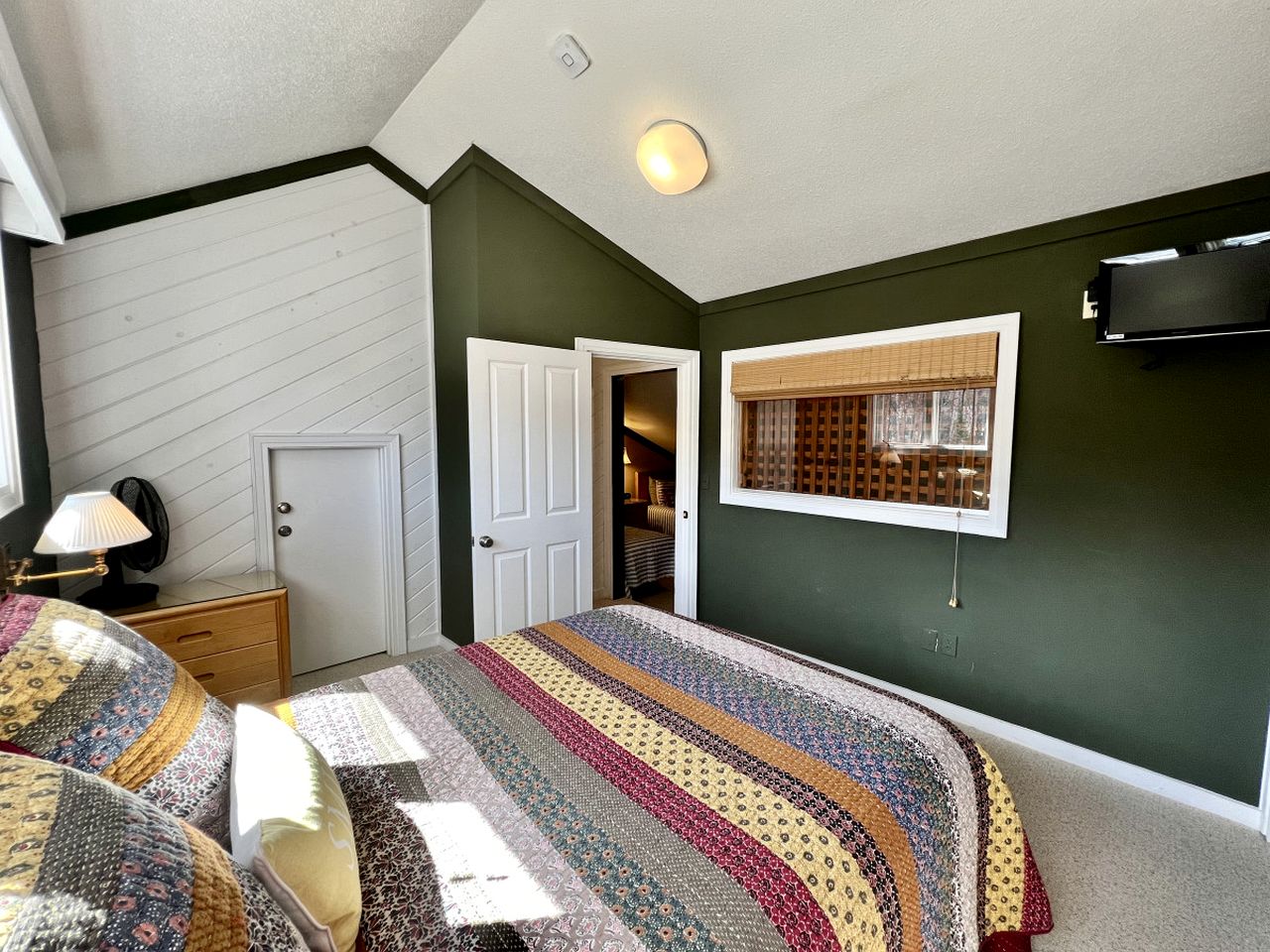 Mountain Cabin Great for a Family Retreat in Vermont