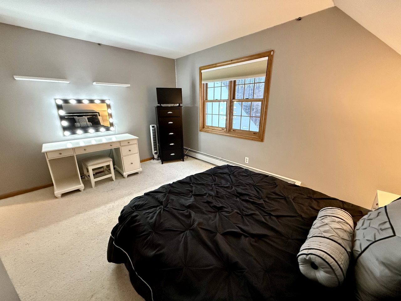 Beautiful Cottage with Hot-tub in Winhall, Vermont