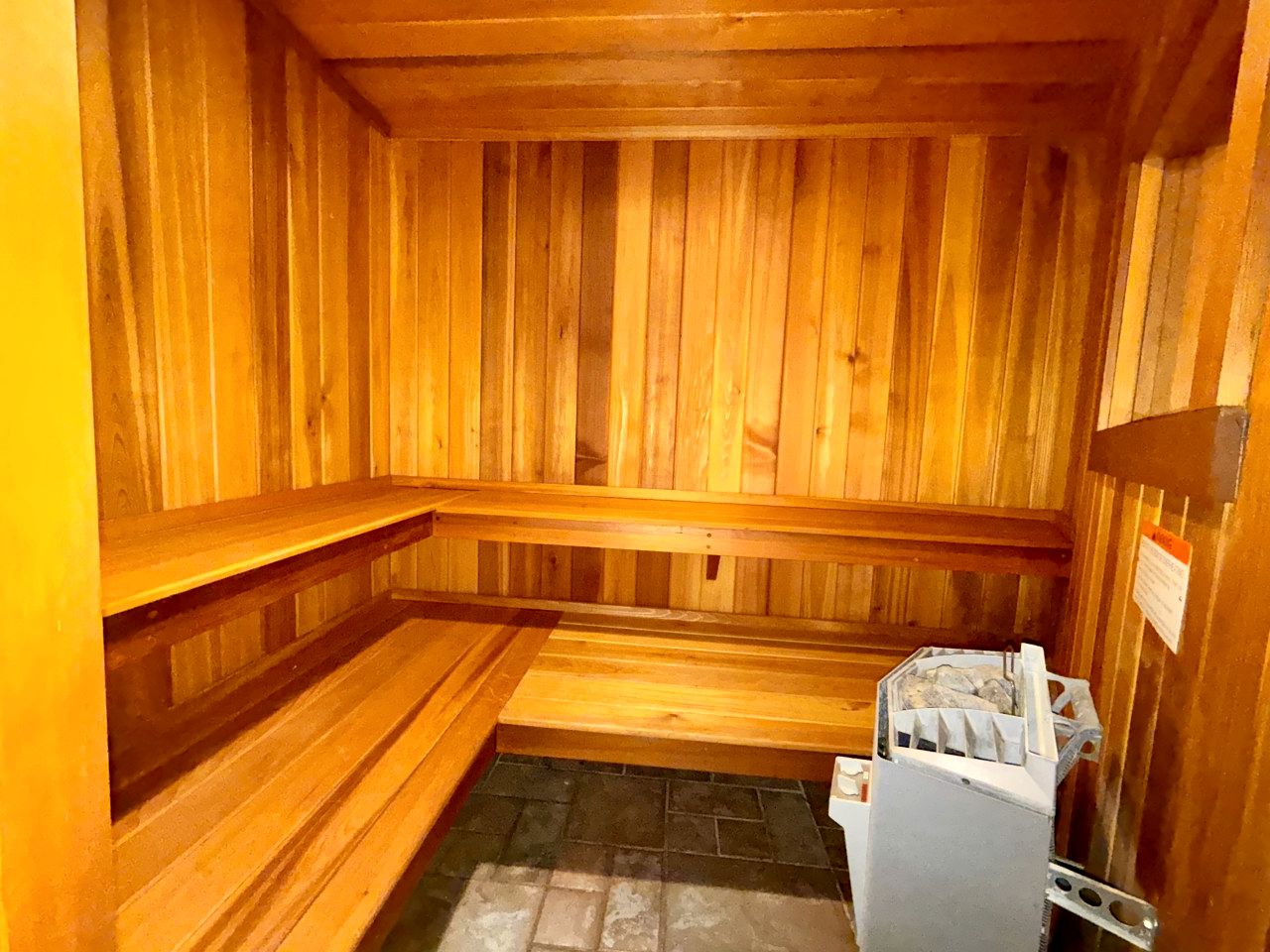 Beautiful Cottage with Hot-tub in Winhall, Vermont