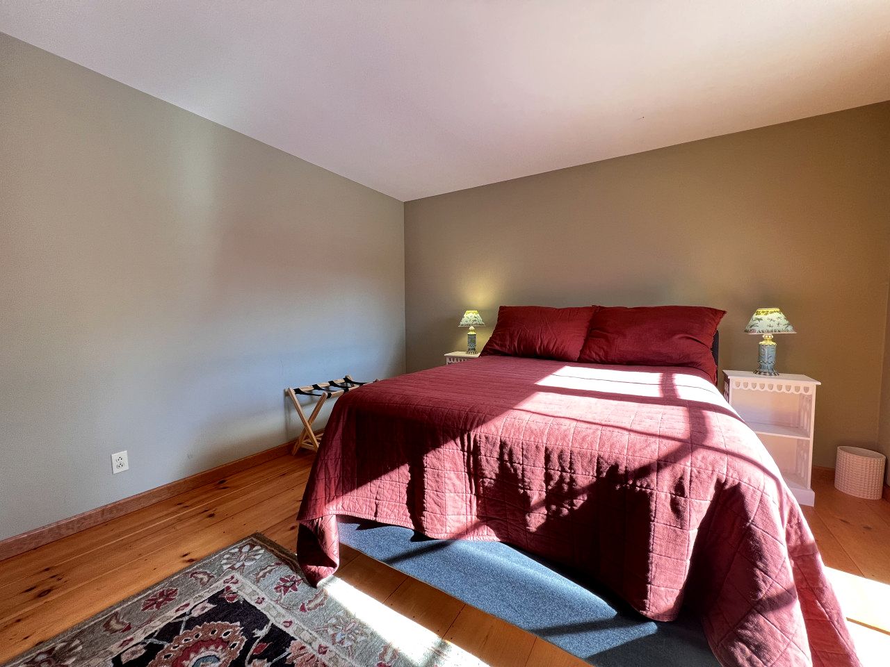 Beautiful Cottage with Hot-tub in Winhall, Vermont