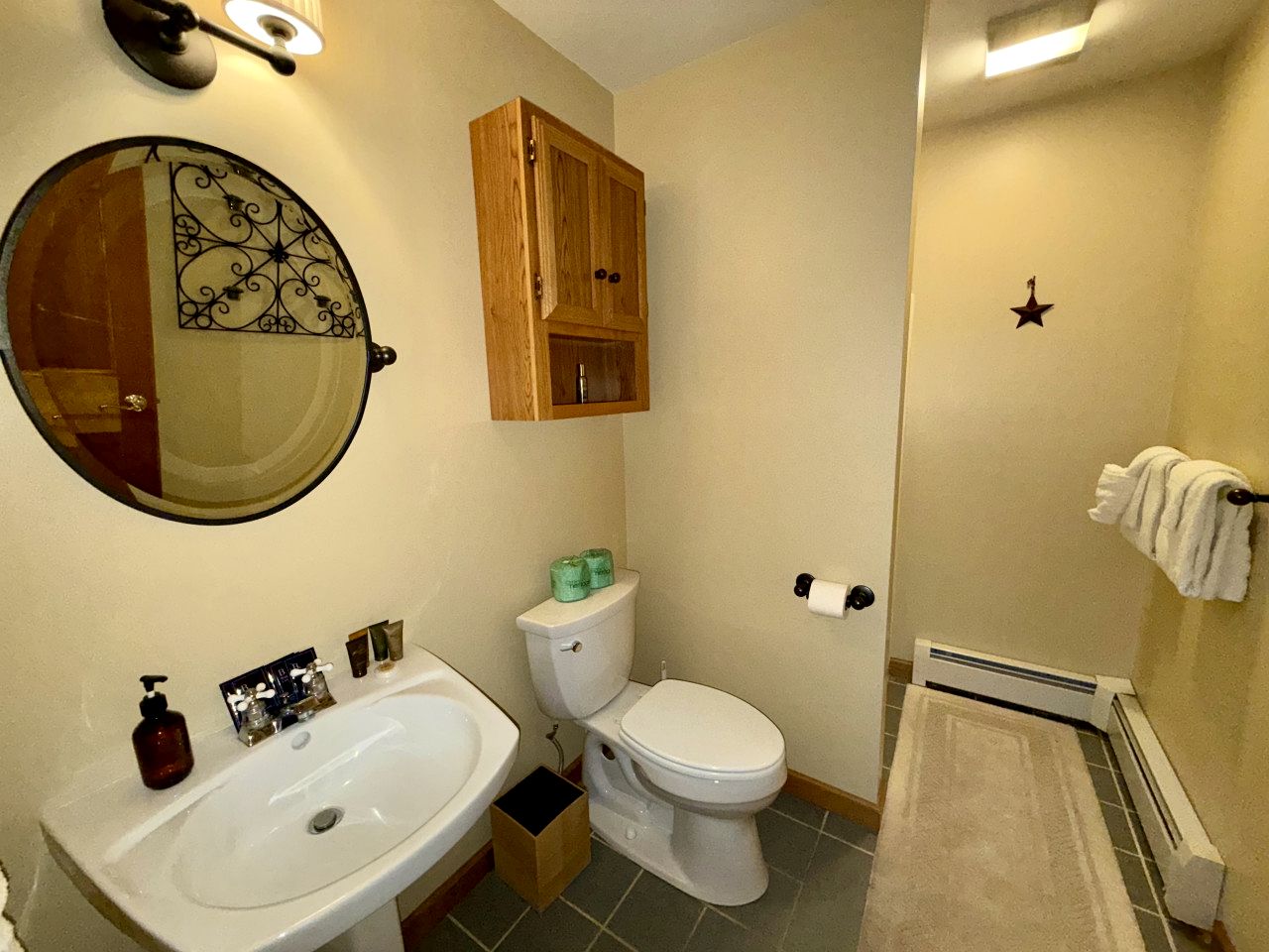 Beautiful Cottage with Hot-tub in Winhall, Vermont