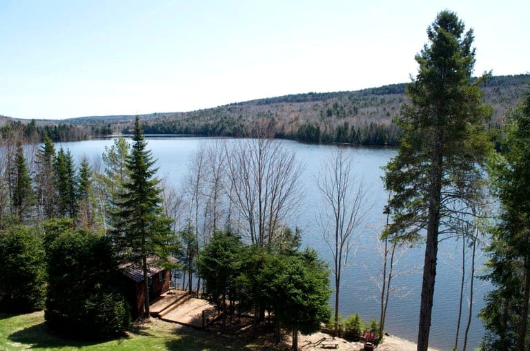 Nature Lodges (Kingsclear, New Brunswick, Canada)