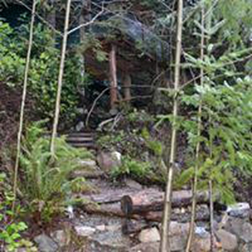 Cabins (Egmont, British Columbia, Canada)