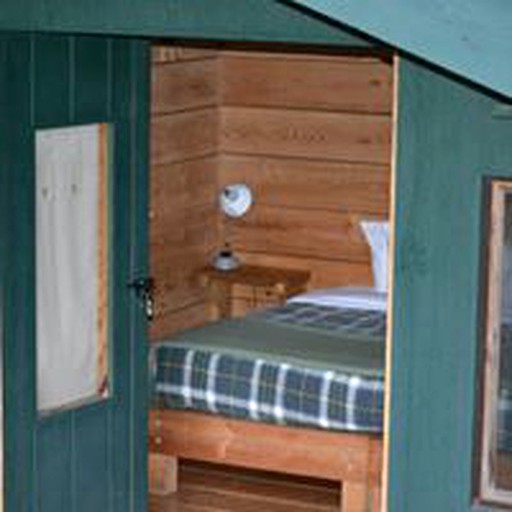 Cabins (Egmont, British Columbia, Canada)
