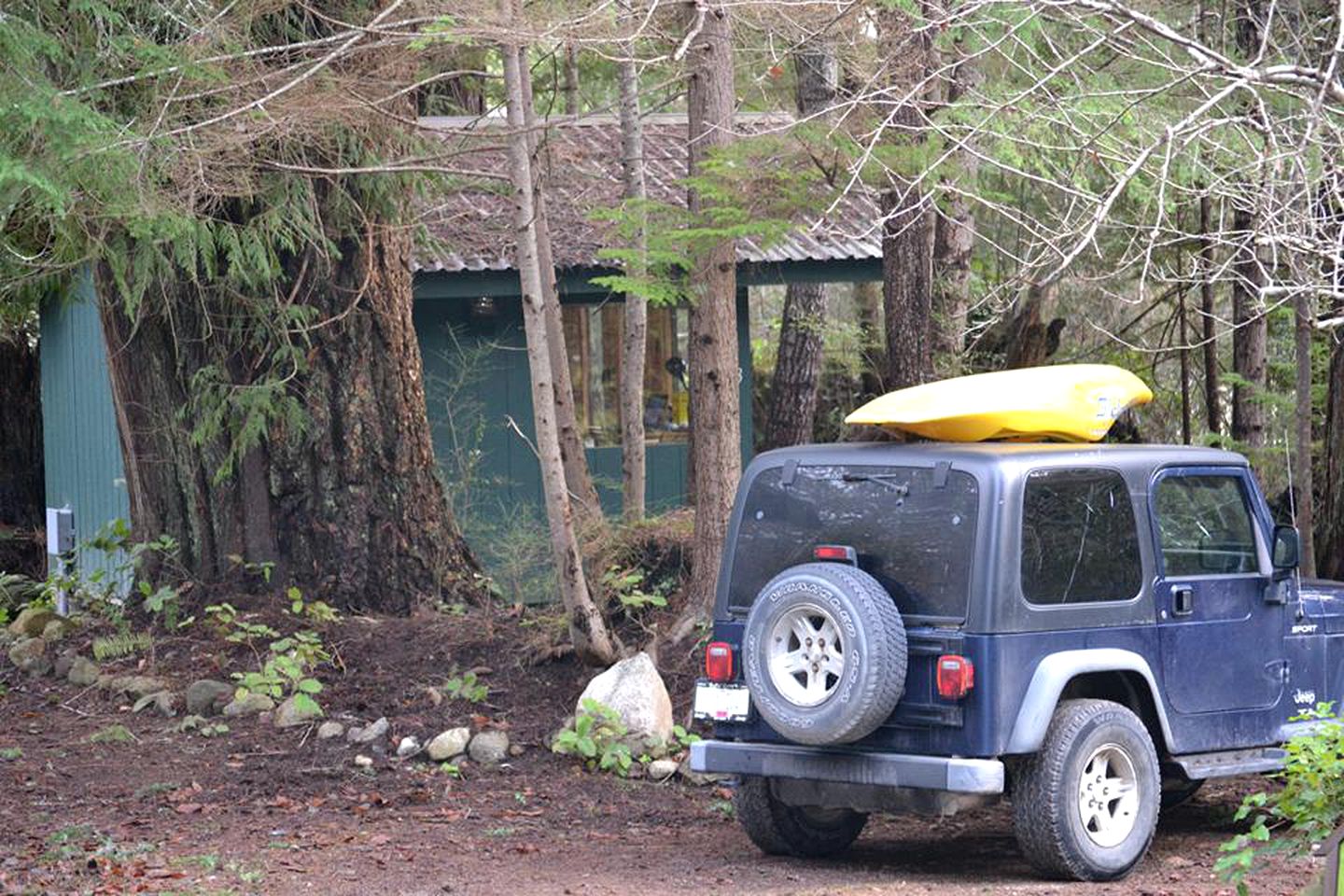 Family-Friendly Camping Stay in Charming Waterfront Village of Egmont, British Columbia