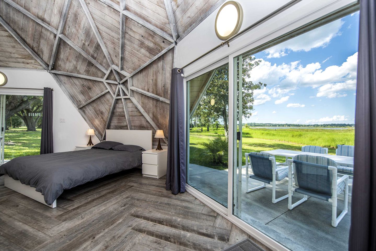 Cozy Lakefront Studio Dome with Kitchen | Nature Retreat Near Orlando