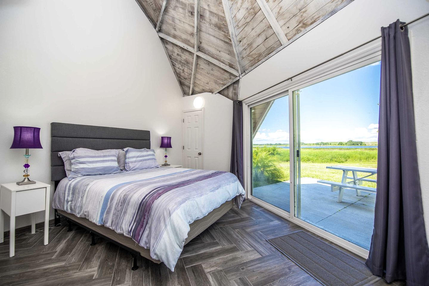 Lakefront Studio Dome for 3 with Kitchen & Patio | Near Orlando Nature Escape