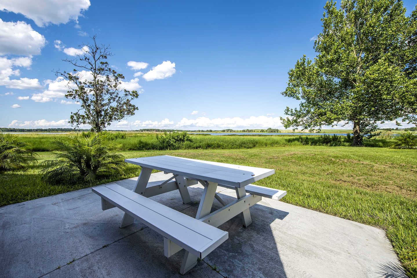 Lakefront Studio Dome for 3 with Kitchen & Patio | Near Orlando Nature Escape